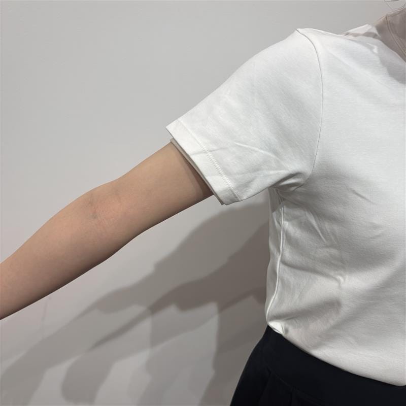 【イオンモール筑紫野】　商品のご紹介　涼感汗じみしにくいクルーネック半袖Tシャツ