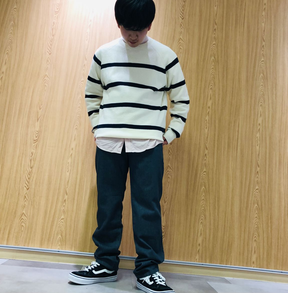 ニットを着た男性