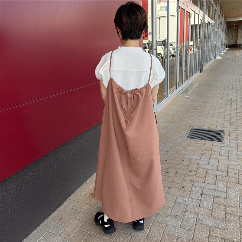 スタッフスナップ後ろ姿