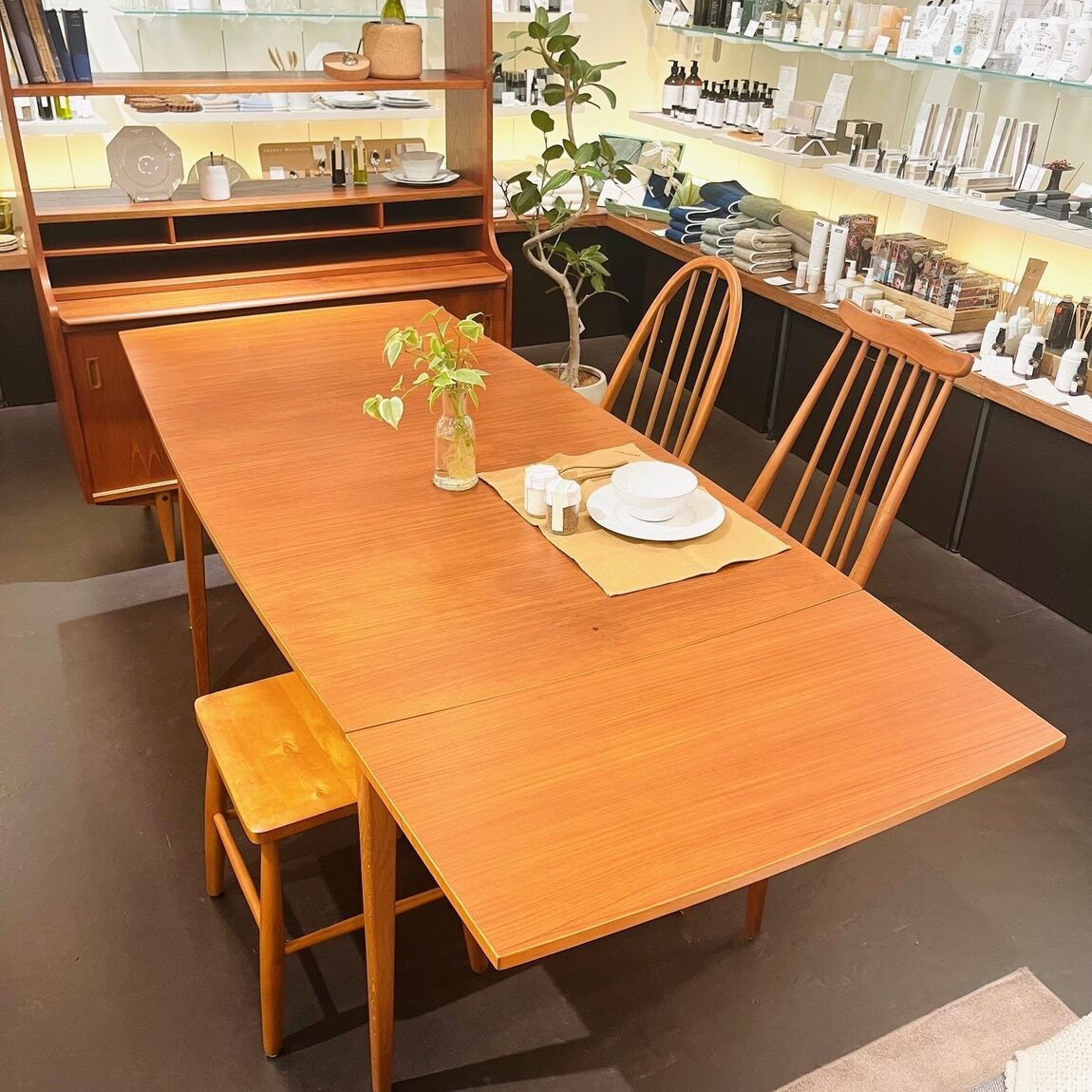 dining last