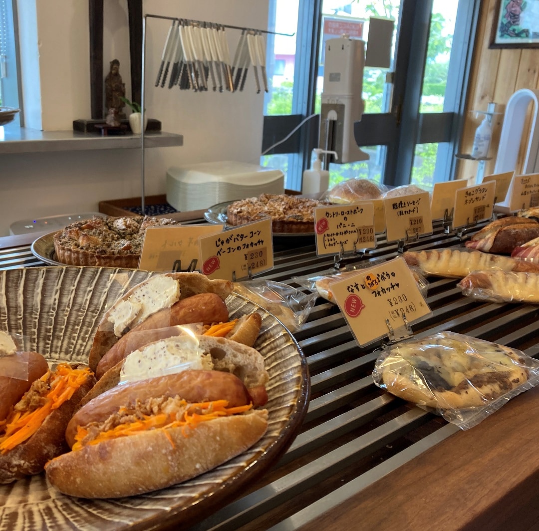 イオンモール津南】 民藝のあるパン屋さん～津市久居 KUKSAさん