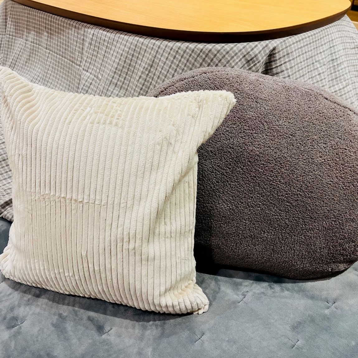 アミコ東館】「楕円こたつ」であたたかく過ごそう｜ 無印良品