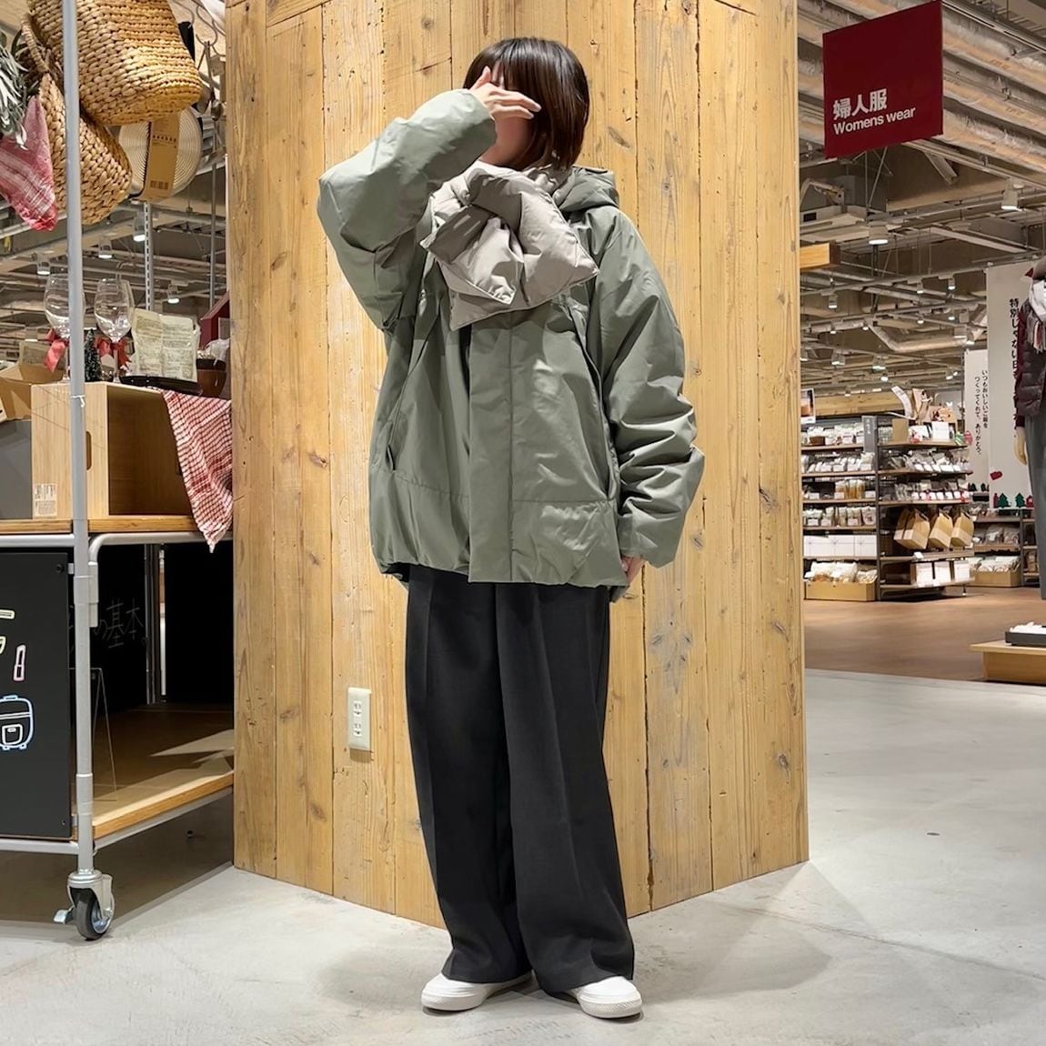 Muji GRAY DOWN DUVET 中程度のボリューム Qサイズ フォルテ横浜川和】 身長155㎝｜ 無印良品