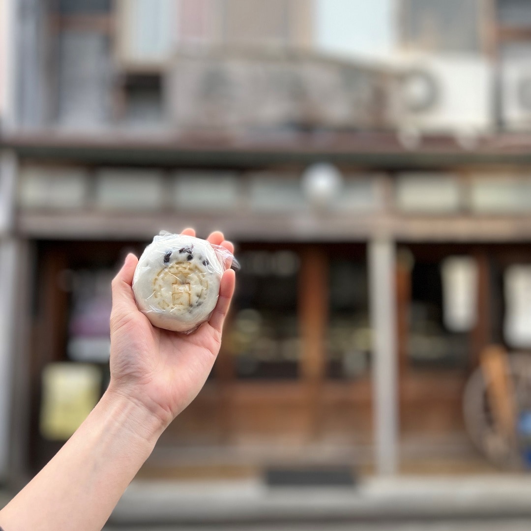 イオンモール津南】 高田本山のおまんじゅうといえば…。津市一身田