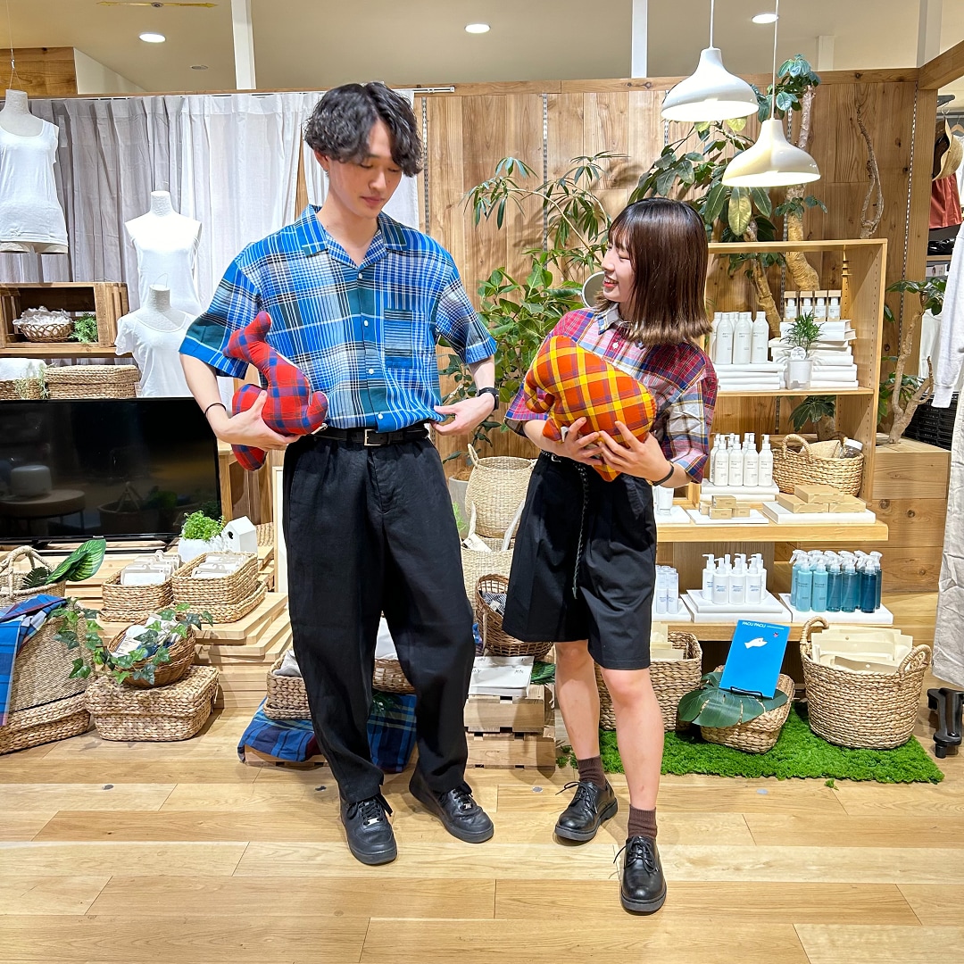 新百合丘オーパ】彩りを楽しむ！マドラスチェック半袖シャツ｜ 無印良品