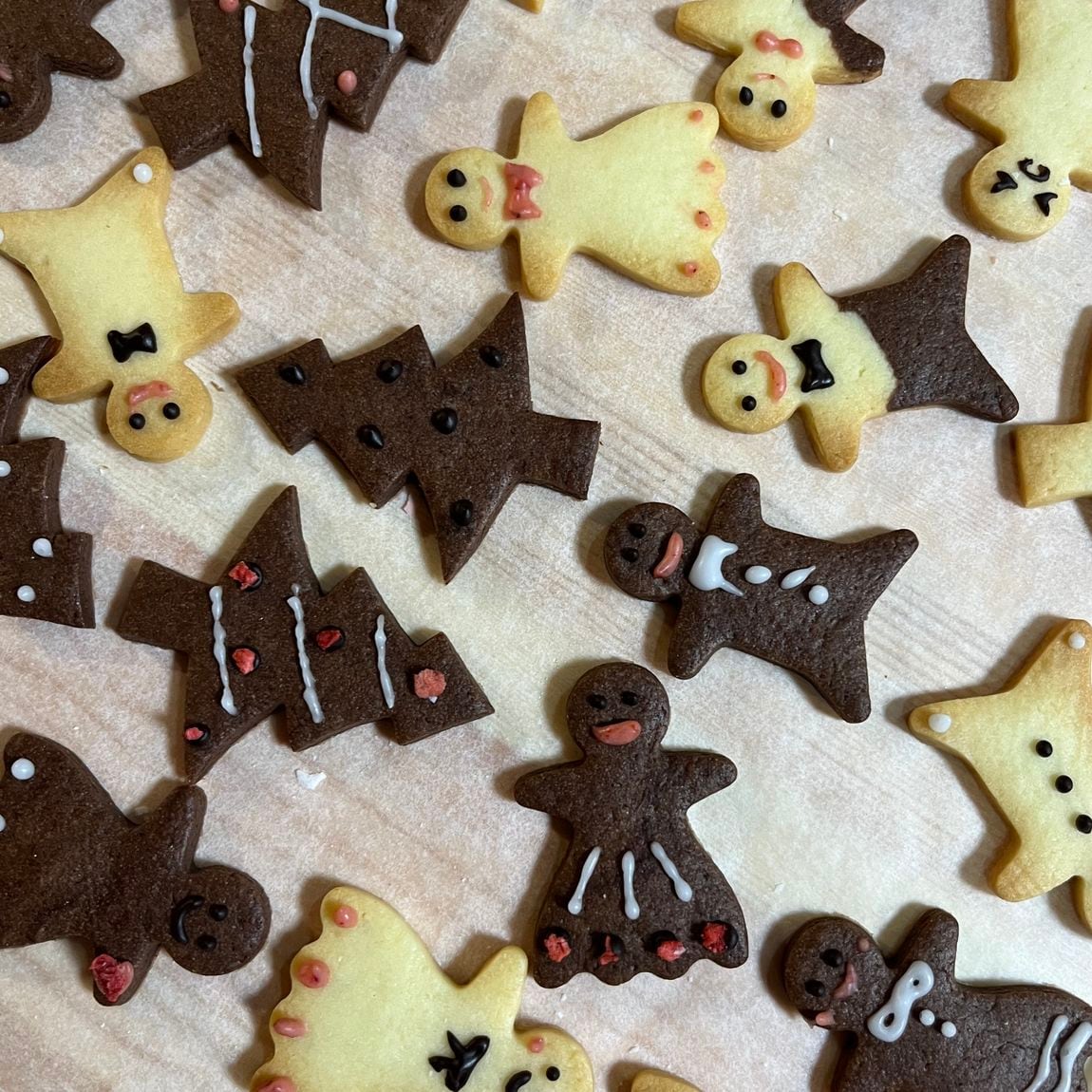 エブリイOkanaka津高】クリスマス型抜きクッキー作ってみました