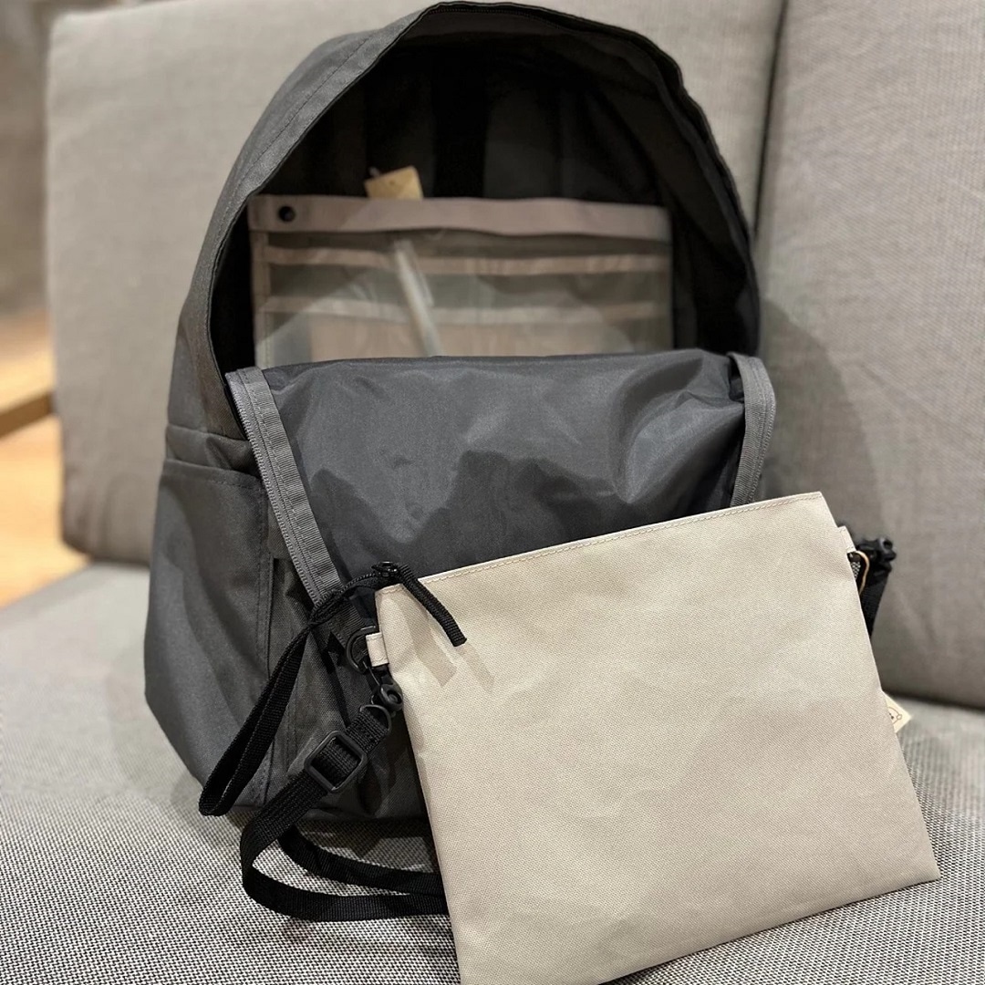 無印良品500東大阪フッセ】肩の負担を軽くする 撥水 リュックサックの