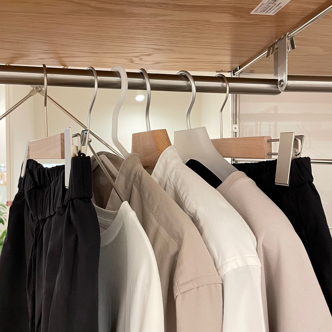 MUJI収納付き 服ハンガー(9月13日まで) 東京有明】衣類のしまい方｜かける編｜ 無印良品