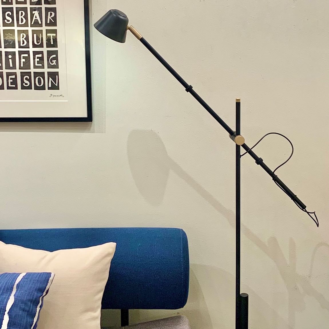 イデー IDEE CAMPANA FLOOR ARM LAMP Brass CAMPANA FLOOR ARM LAMP Brass｜フロアランプ｜IDEE SHOP Online