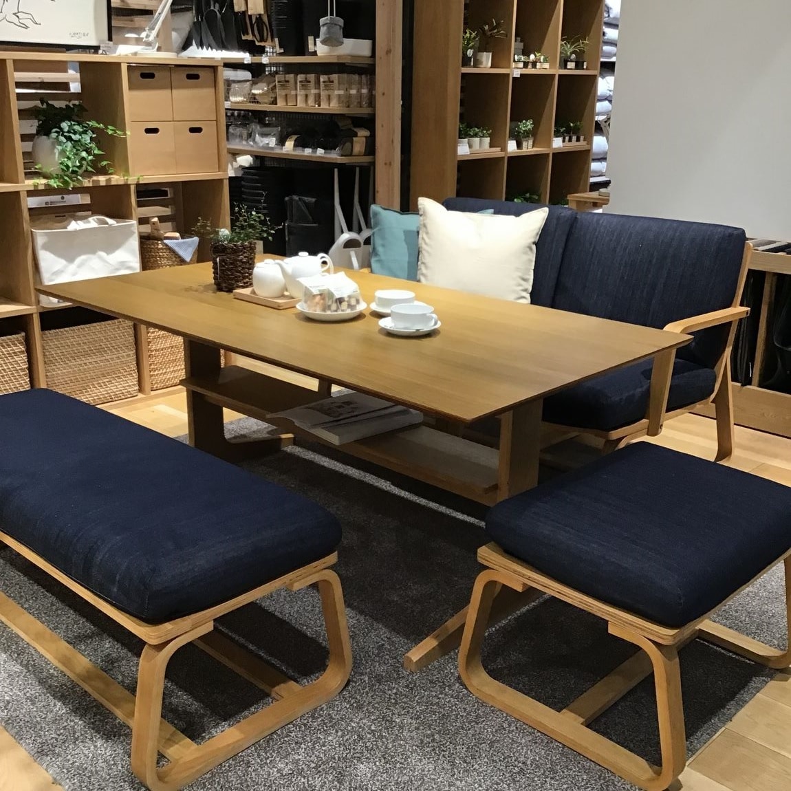 無印良品 リビングでもダイニングでもつかえるテーブル ・3