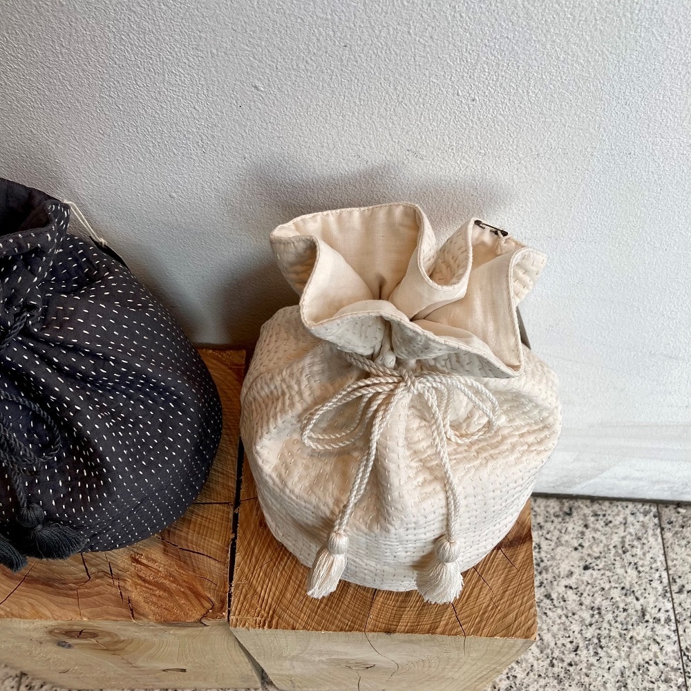 無印良品　インド綿手刺し子　巾着　生成×オフ白　２枚セット　新品 MUJI (無印良品) - 無印良品 インド綿手刺し子 巾着 生成×オフ白 2枚