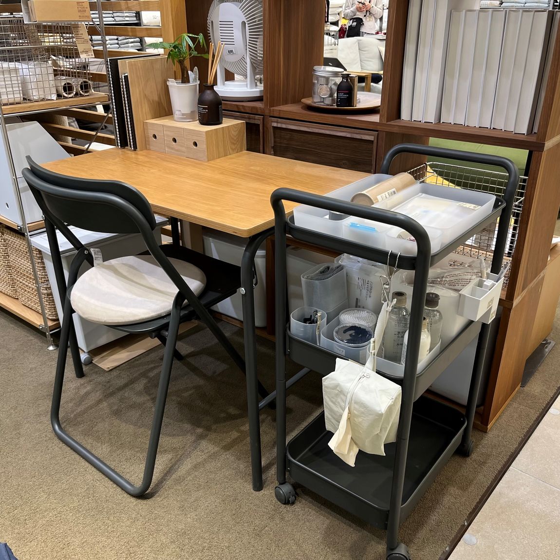 家具 生活家具 無印良品　折りたたみテーブル　ブラウン×ブラック 無印良品】折りたたみテーブル/半年使ってみてわかった。良かった事