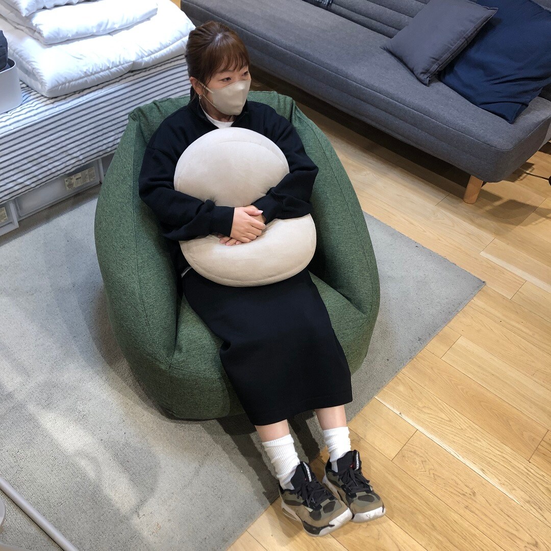 ヨークタウン水戸】座り心地を変えられる『空気でできたソファ