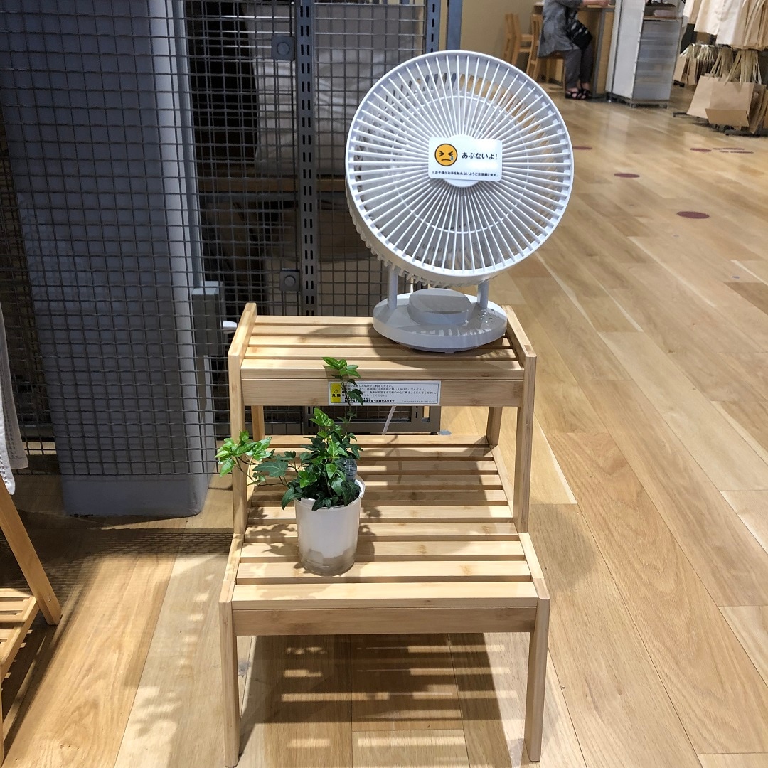 ヨークタウン水戸】軽くて丈夫『竹材踏み台』『竹材折りたためる