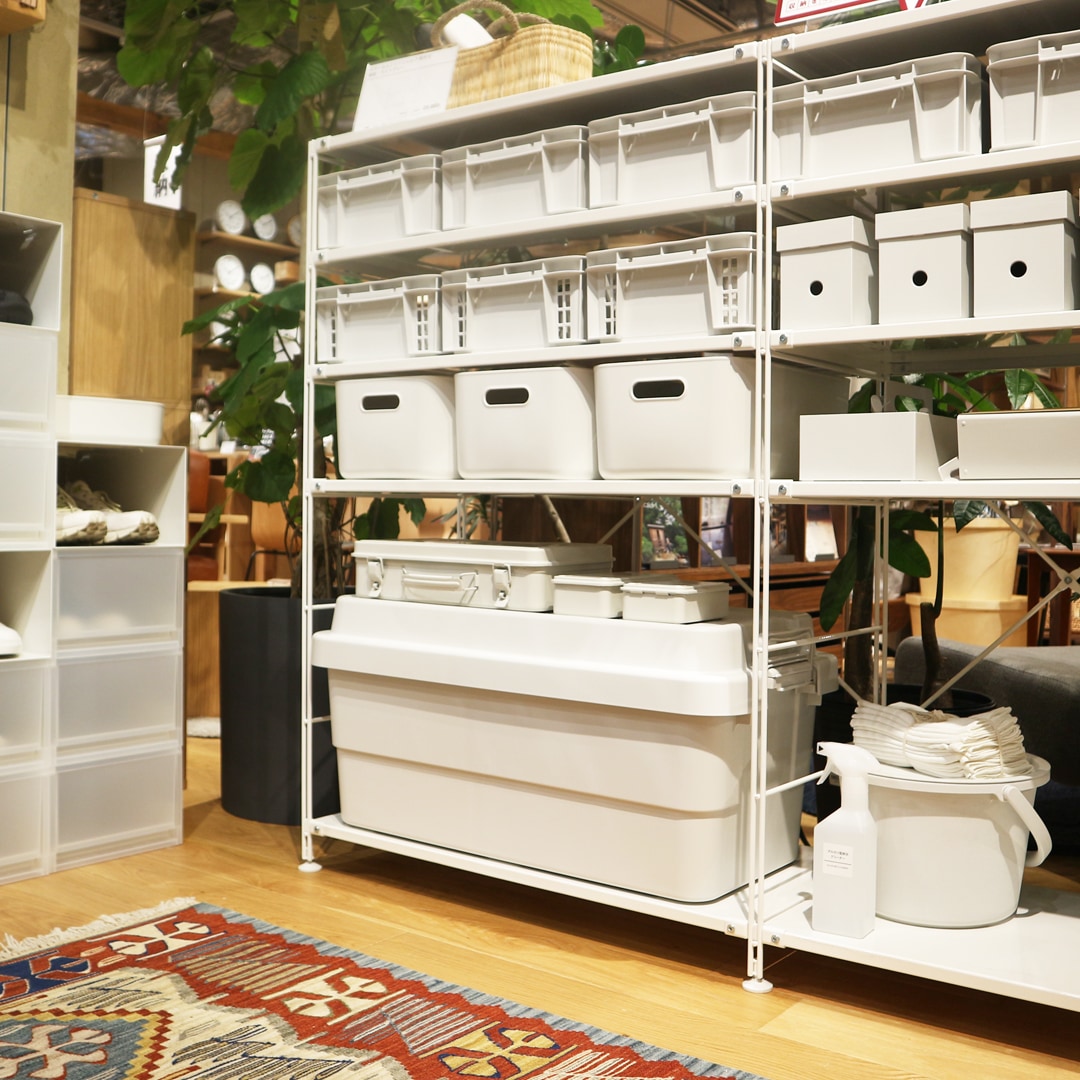 無印良品(頑丈収納ボックス)＆シャンプー＆お酒 グランフロント大阪】防災用品の収納や、アウトドアでも。｜頑丈収納