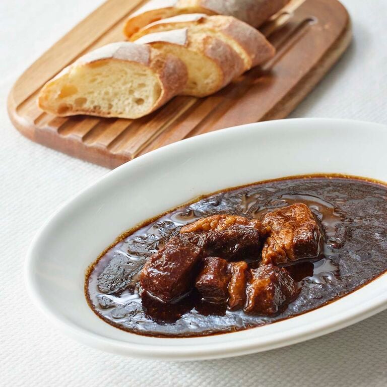 牛肉の赤ワイン煮