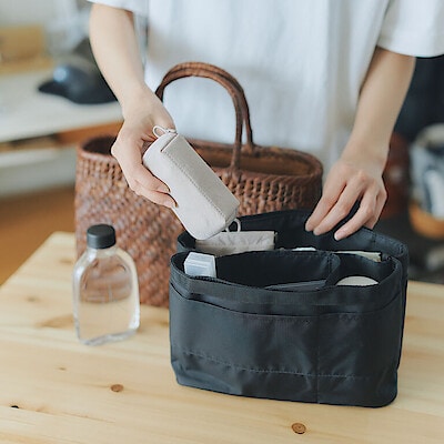 かばんにあわせた、持ちものの収めかた