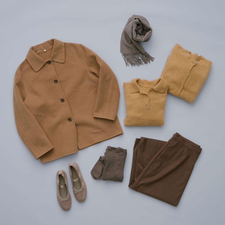 Day2 温もりを感じる、ブラウンを重ねて | 装いを、もっと自由に。冬の一週間コーディネート