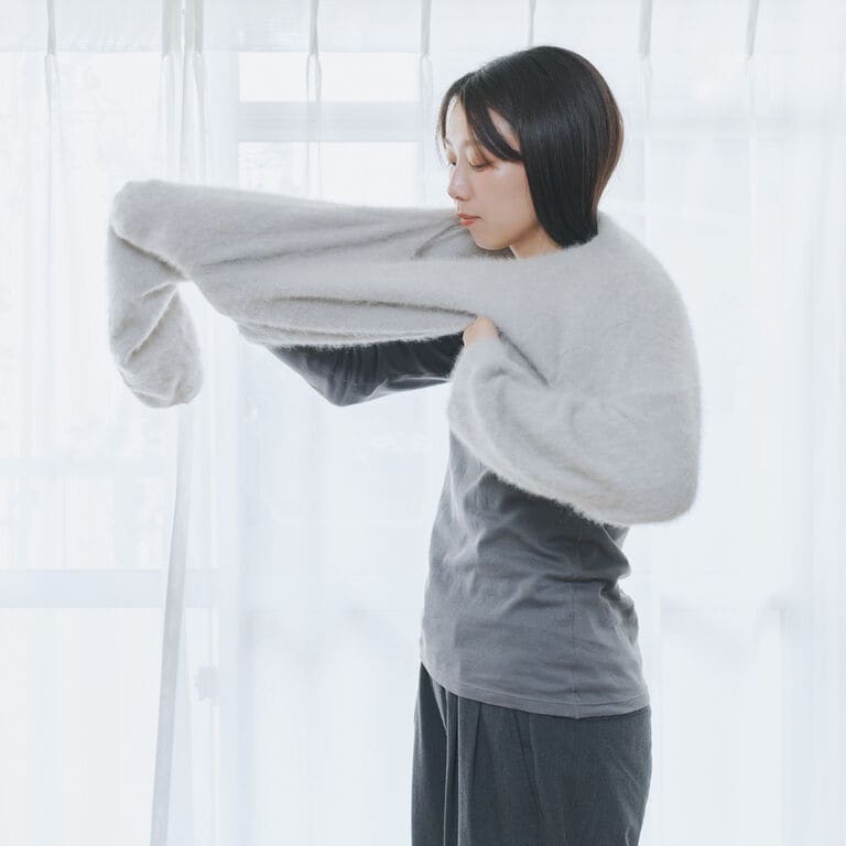 静電気をぱちっとさせない、肌を守る三つの対策