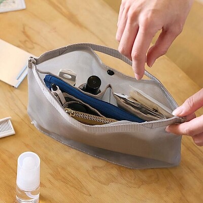 軽くて、自立する。ナイロンメッシュ バッグインバッグ