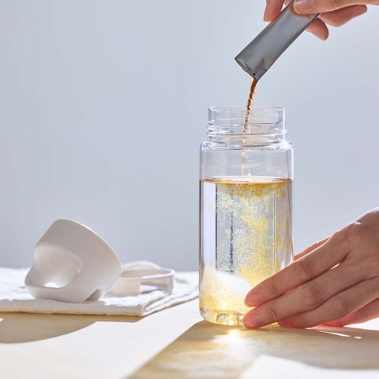 直接量れる。持ち運びやすい 目盛り付きドリンクボトル