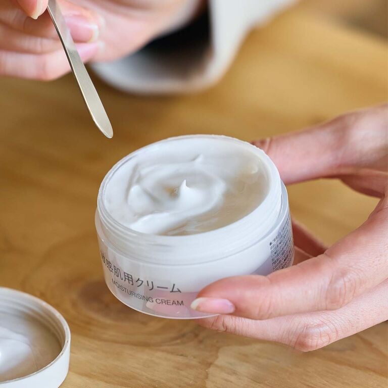 いつでも頼れる、たしかな保湿力。敏感肌用 クリーム