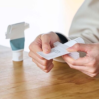 残さずきれいに、最後まで使い切れる。チューブ 絞り器