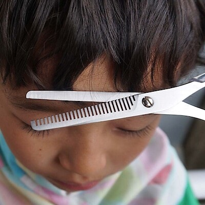 ながく使えて、誰にも切りやすい。髪用 すきばさみ