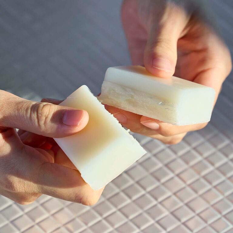 細かな泡で、すっきり洗う。敏感肌用 石けん 全身用