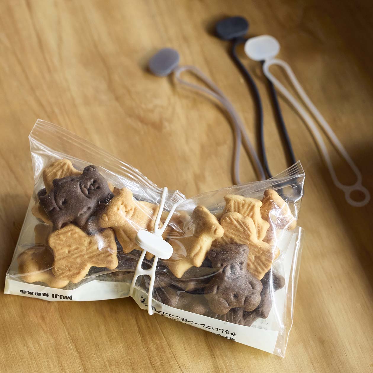 良く伸び、くり返し使える。シリコーン マルチバンド、べんりな活用法