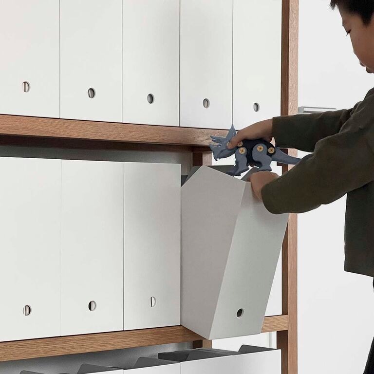 部屋をひろくみせる。白い スタンド ファイルボックス