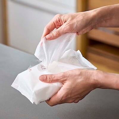 いつでも、身近に。ノンアルコール ウェットティシュー