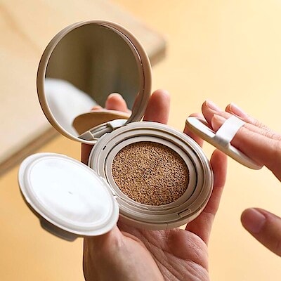 ケアするメイク。薬用 UVクッションファンデーション