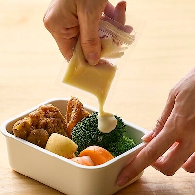 いつもの味を、使い切りで持ち出し。調味料用 小分け袋