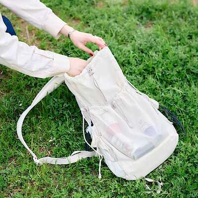 頼もしい広さと深さ。今日はどこに行こうかな ｜ 撥水 リップストップ リュックサック