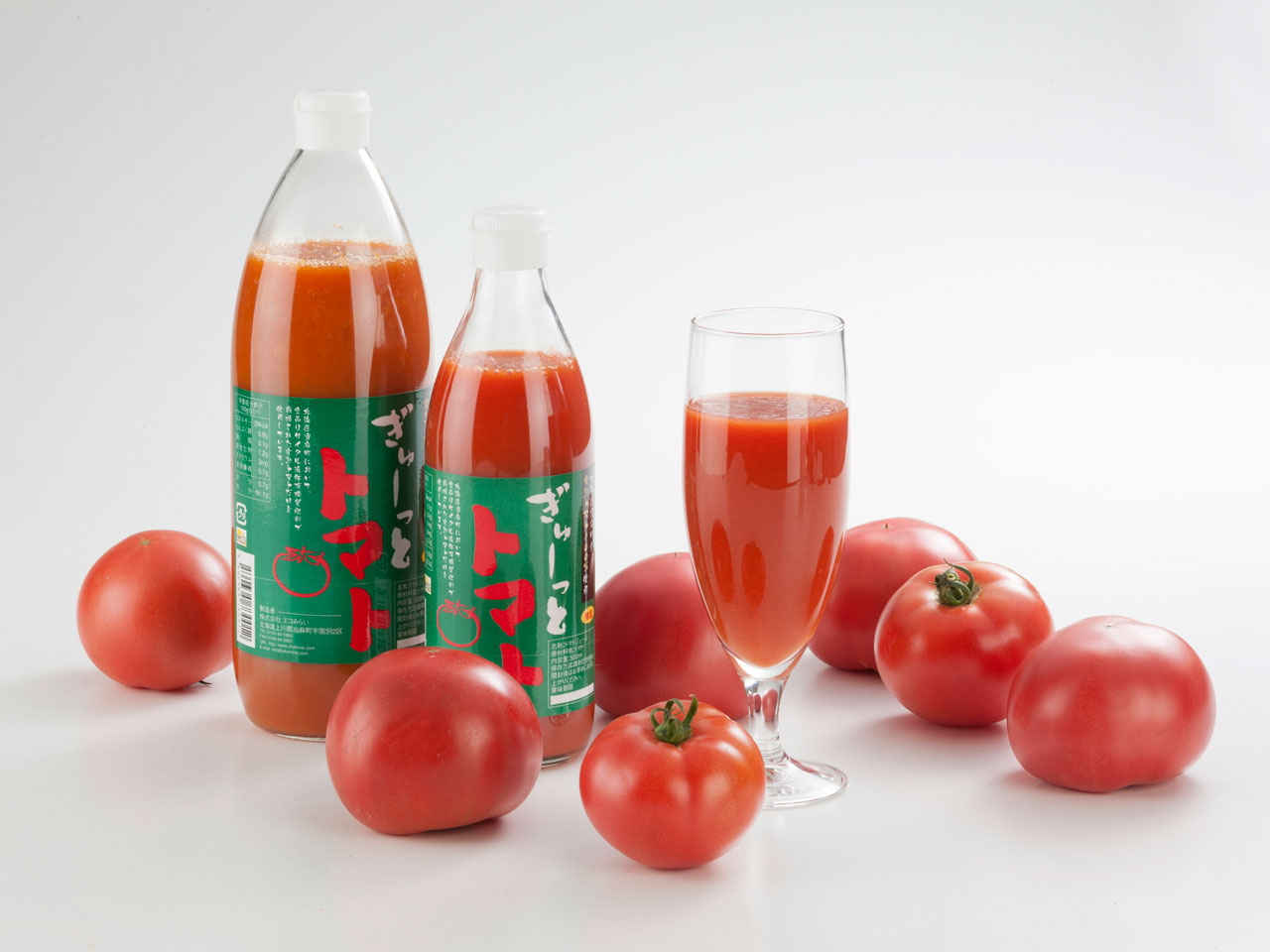 キービジュアル画像：飲んだ人が健康になる、トマトジュースづくり