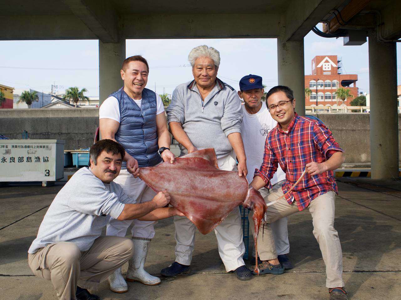 キービジュアル画像：沖永良部島の恵みが詰まった生ハムとソーセージ