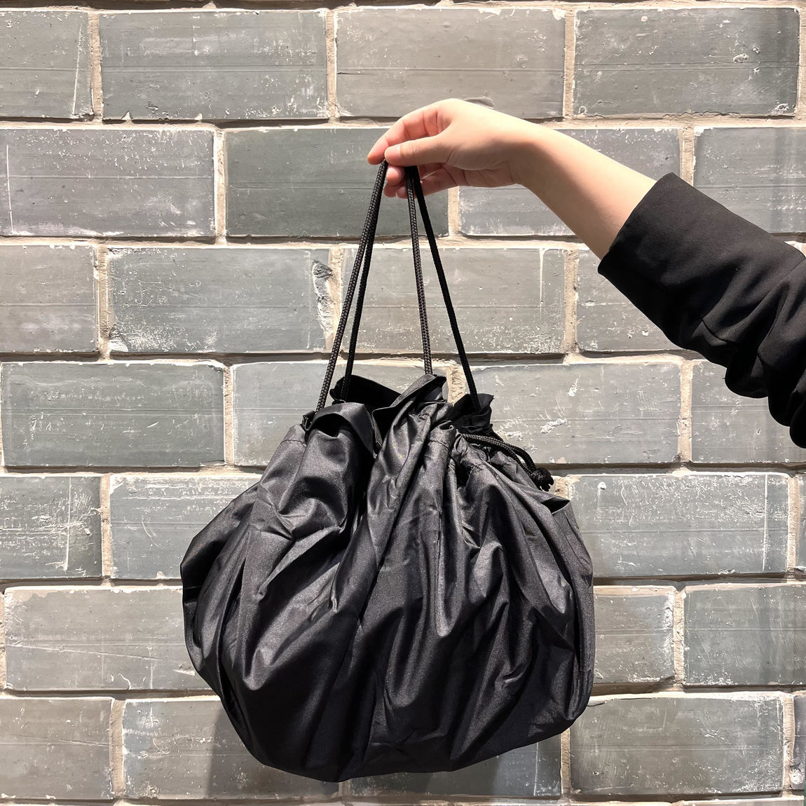 Wrap Drawstring Pocketable Bag