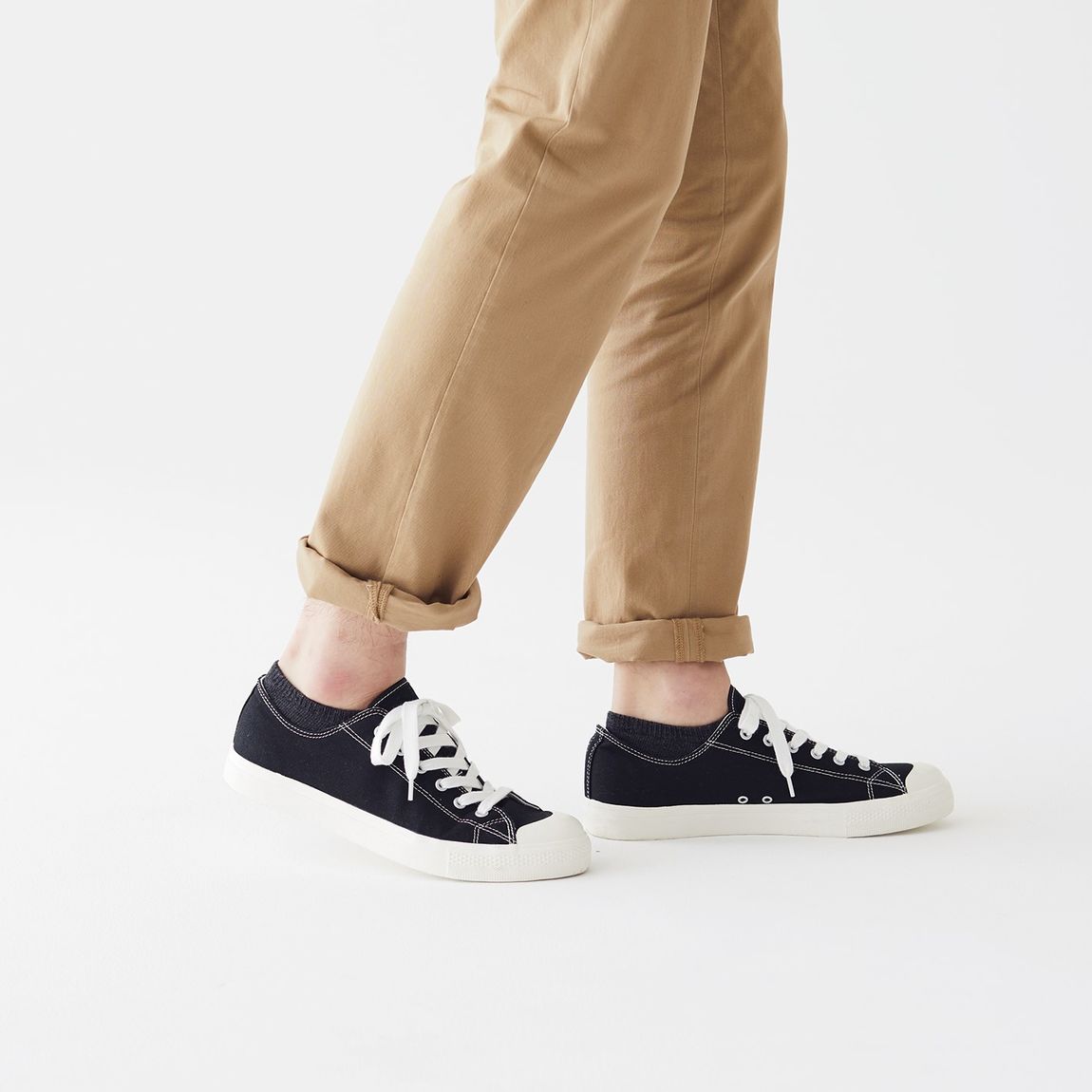 SNEAKER 1