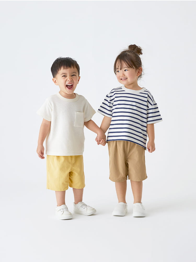 ベビー あたまするっとワッフル編みクルーネック半袖Ｔシャツ および ベビー あたまするっと太番手クルーネック半袖Ｔシャツ 着用画像
